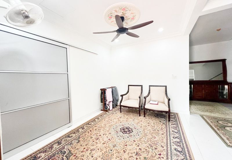 Perdana Lakeview East