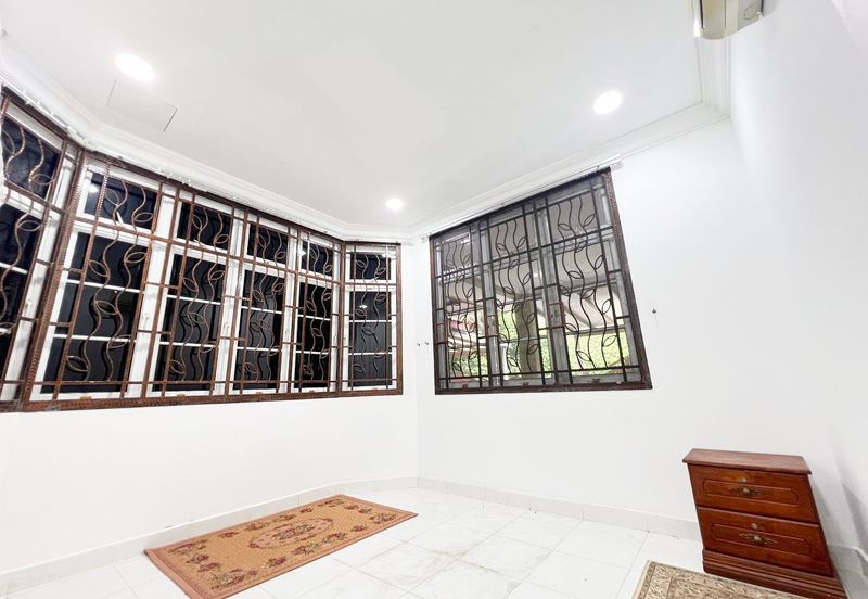 Perdana Lakeview East