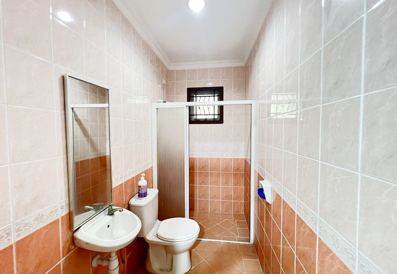 Perdana Lakeview East