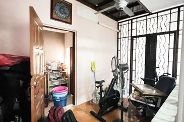 Perdana Lakeview East