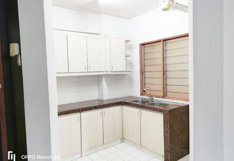 Menara Jade (Jade Tower), Taman Bukit Indah