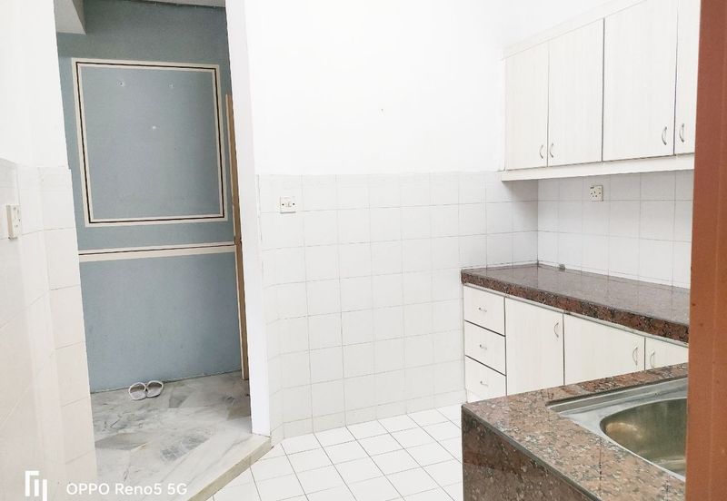 Menara Jade (Jade Tower), Taman Bukit Indah