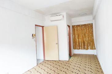 Menara Jade (Jade Tower), Taman Bukit Indah