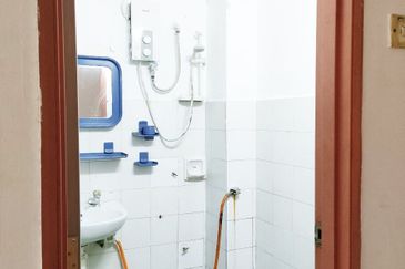 Menara Jade (Jade Tower), Taman Bukit Indah