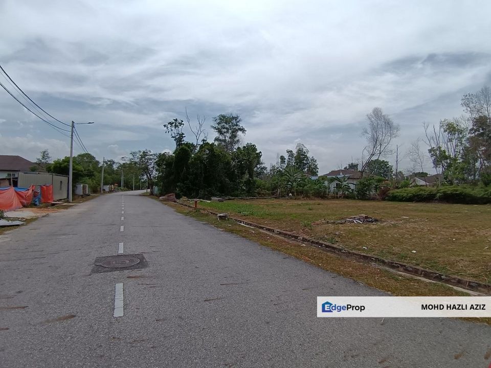 Tanah Lot Banglo Seksyen 11 Bandar Tasik Senangin Mahkota Hill Lenggeng Negeri Sembilan, Negeri Sembilan, Lenggeng