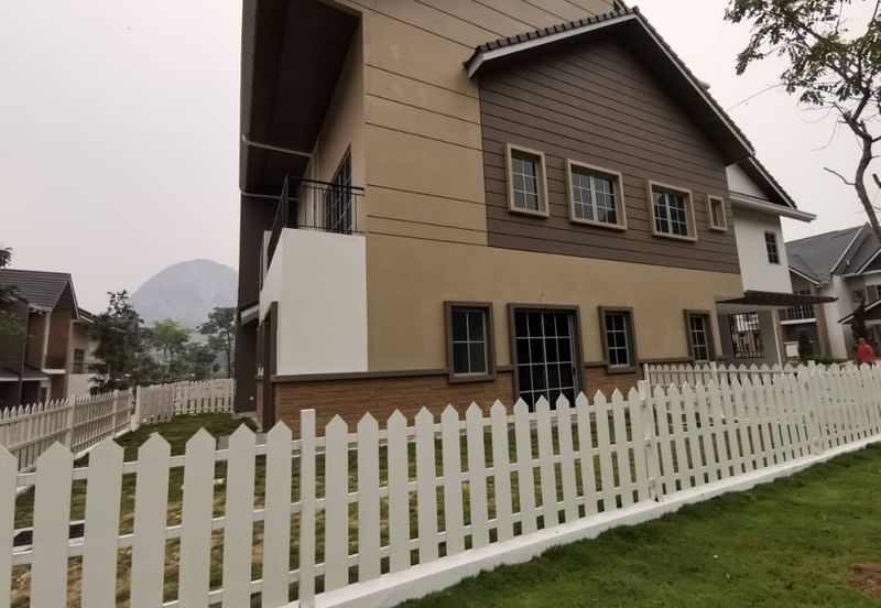 Charming Essex, Setia Eco Templer