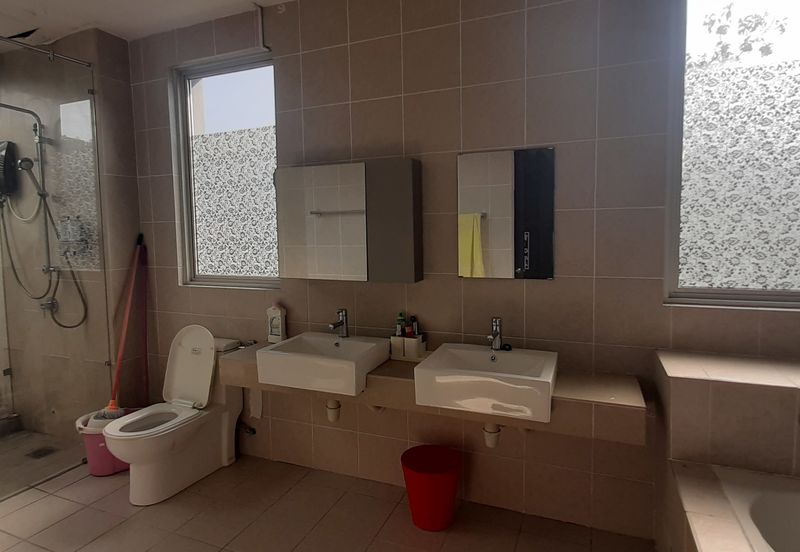 Emerald Garden, Kota Emerald