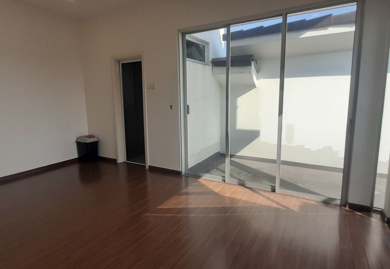 Emerald Garden, Kota Emerald