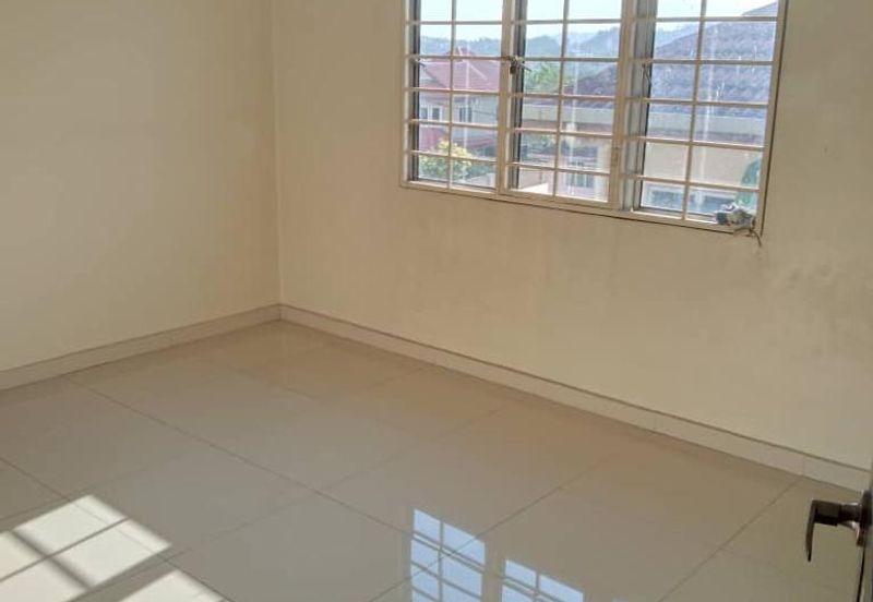 Taman Sri Hijau ( New Green Park )