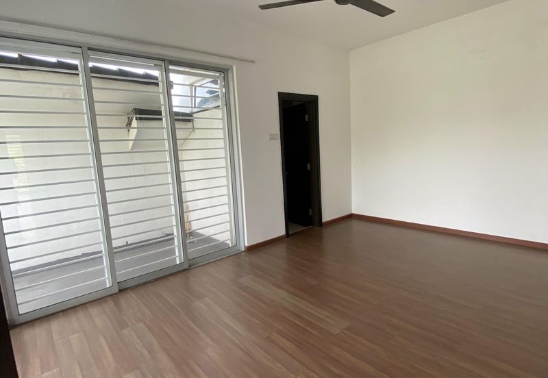 Emerald Garden, Kota Emerald