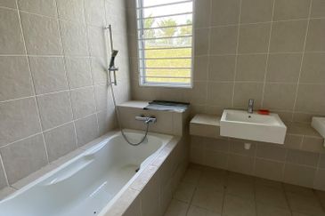 Emerald Garden, Kota Emerald