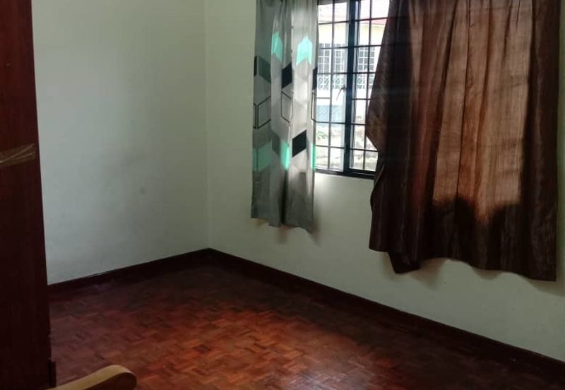 Taman Sri Hijau ( New Green Park )