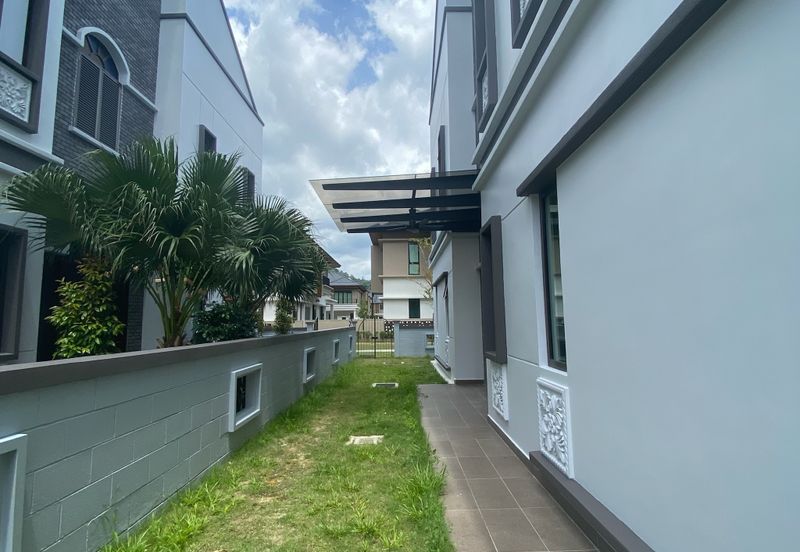 Peranakan Straits, Setia Eco Templer