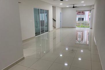 Charming Essex, Setia Eco Templer