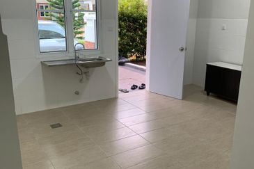 Charming Essex, Setia Eco Templer