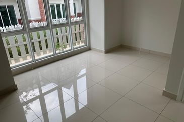 Charming Essex, Setia Eco Templer