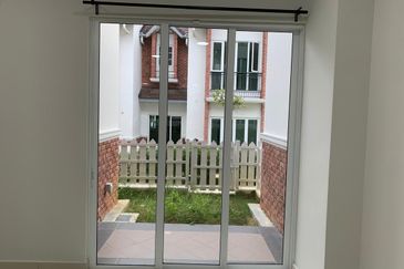 Charming Essex, Setia Eco Templer