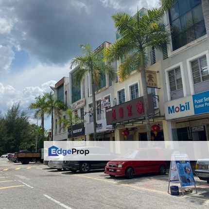 3 storey shoplot behide petronas bandar baru rawang, Selangor, Rawang