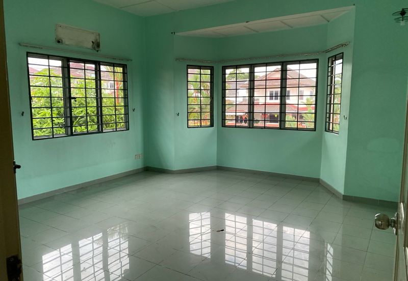 Taman Sri Hijau ( New Green Park )