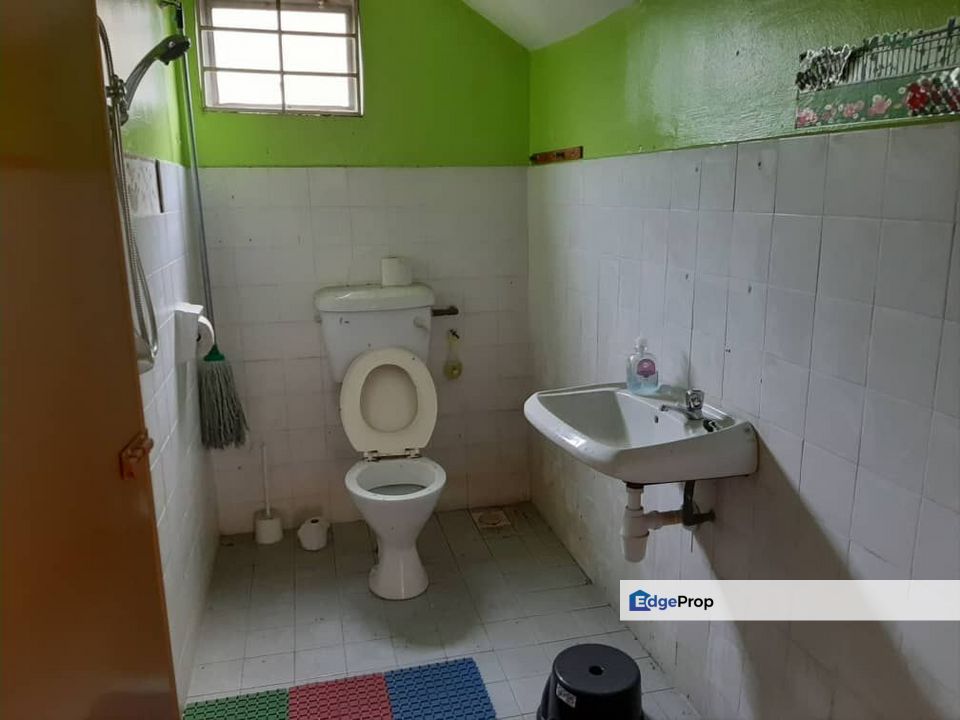 Bungalow Taman Sri Hijau Rawang,near KTM, Selangor, Rawang