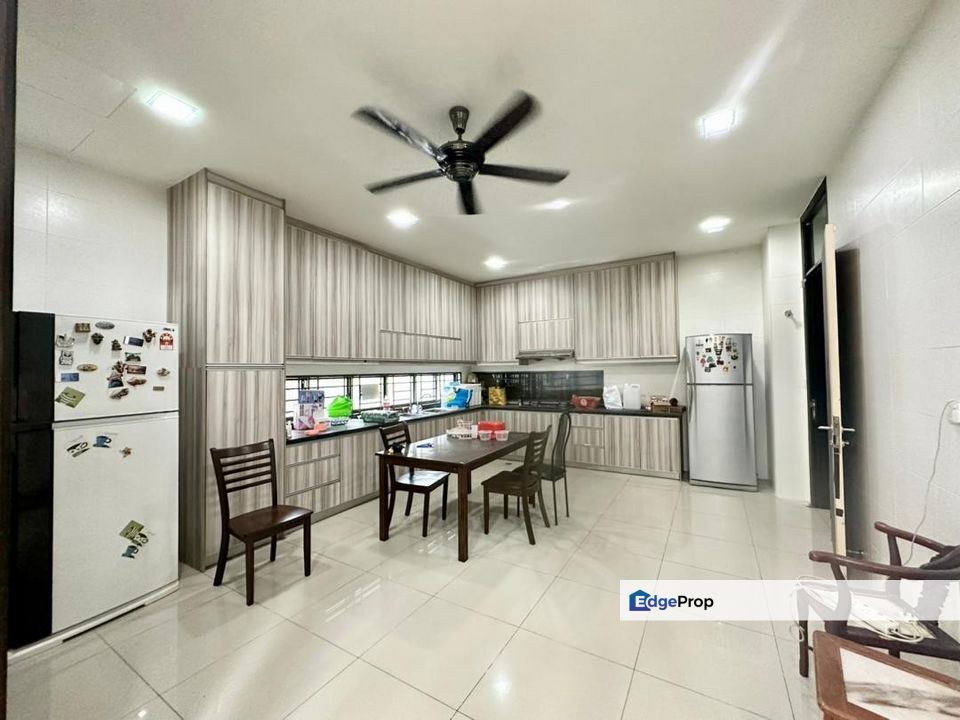 Templer Takun 3 storey Semi-D Fully Renovated Rawang Selayang, Selangor, Rawang