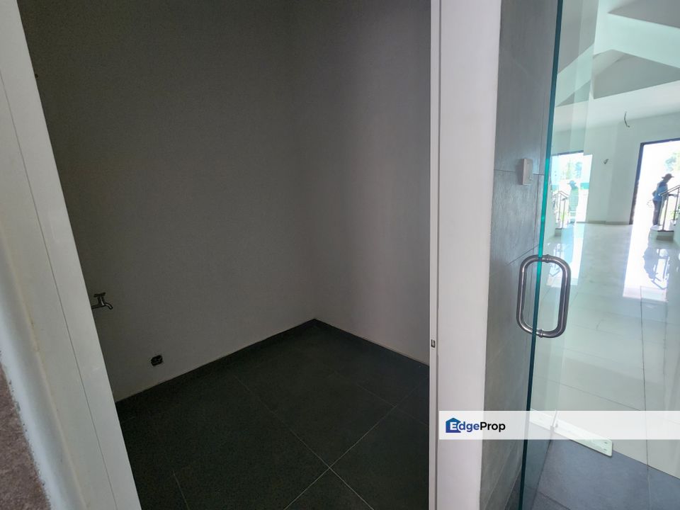 3 storey 24x95sf Lancsahire Phase 2 Dolomite Templer Selayang Rawang For Sale, Selangor, Rawang