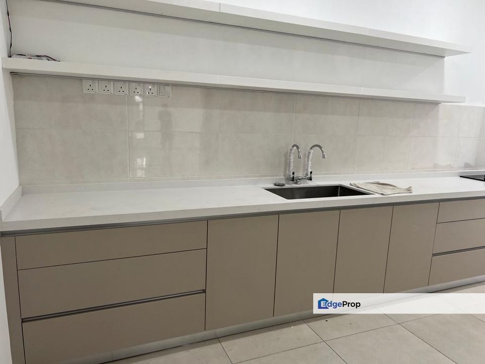 Corner Semi-D Mallow Residence Kota Emerald Rawang, Selangor, Rawang