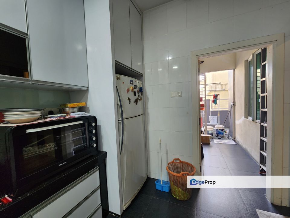 3 storey Semi-D One Sierra With Lift Fully Renovated Extended, Selangor, Selayang