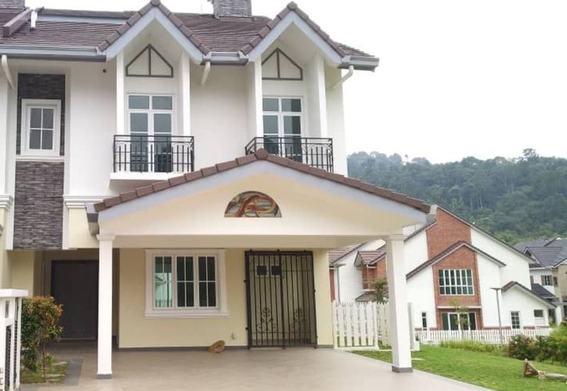 Charming Essex, Setia Eco Templer