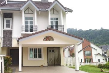 Charming Essex, Setia Eco Templer