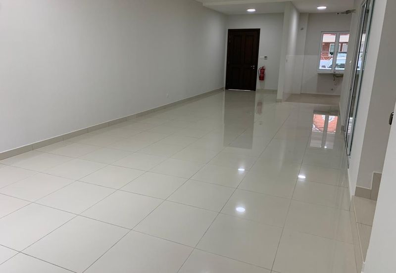 Charming Essex, Setia Eco Templer