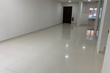 Charming Essex, Setia Eco Templer