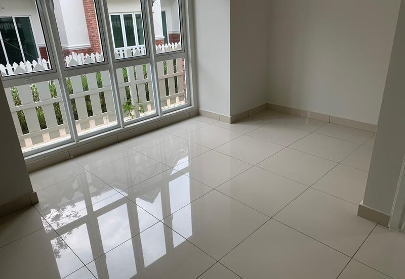 Charming Essex, Setia Eco Templer