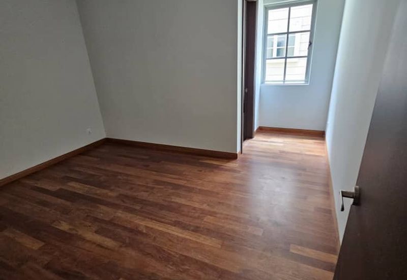 Charming Essex, Setia Eco Templer