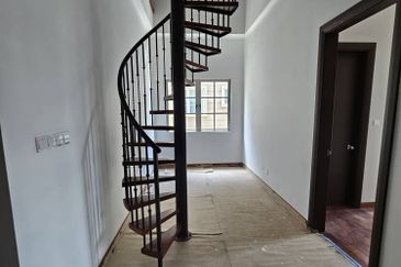 Charming Essex, Setia Eco Templer