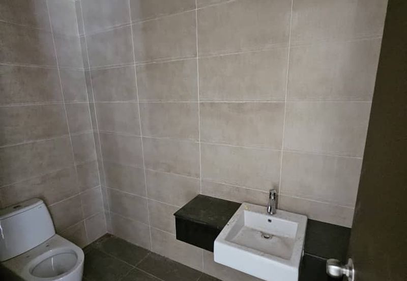 Charming Essex, Setia Eco Templer