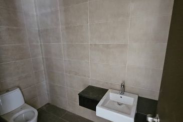 Charming Essex, Setia Eco Templer