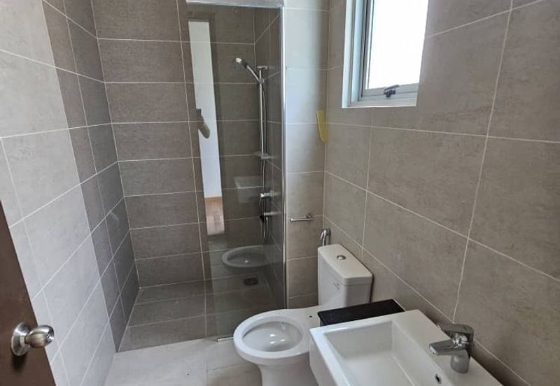 Charming Essex, Setia Eco Templer