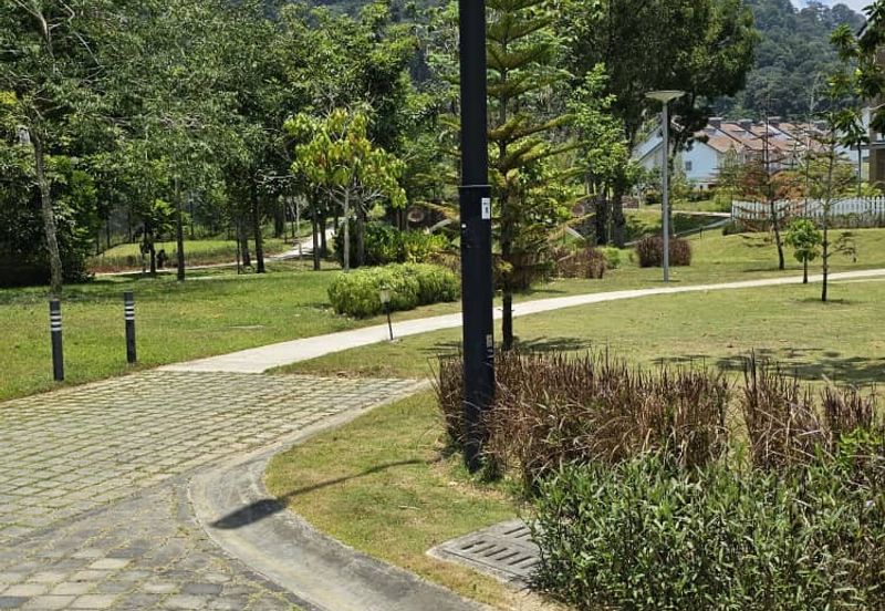 Charming Essex, Setia Eco Templer