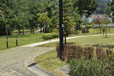 Charming Essex, Setia Eco Templer