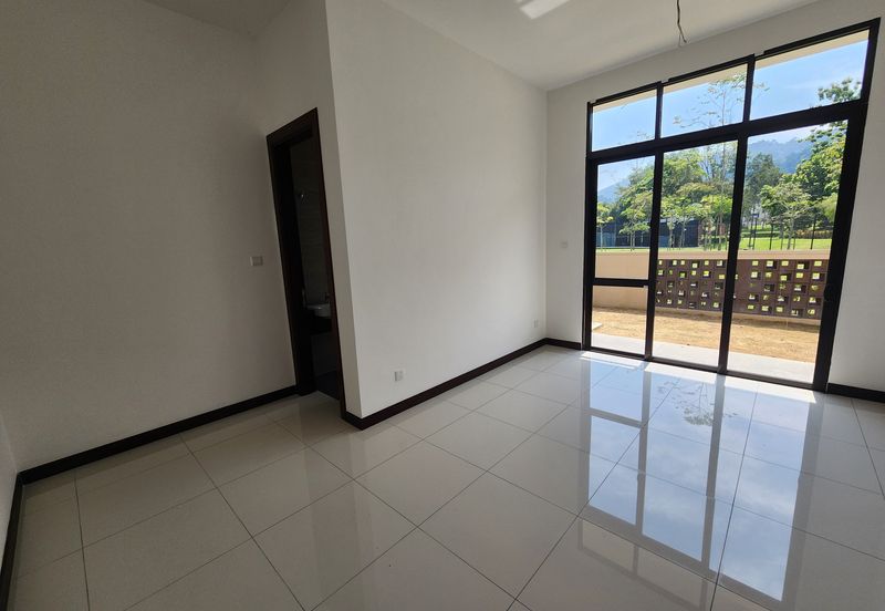 Peranakan Straits, Setia Eco Templer