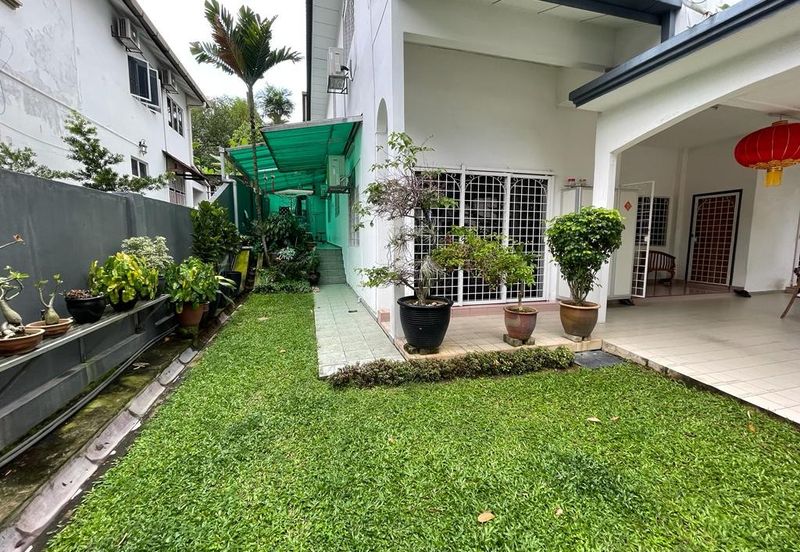 Taman Sri Hijau ( New Green Park )