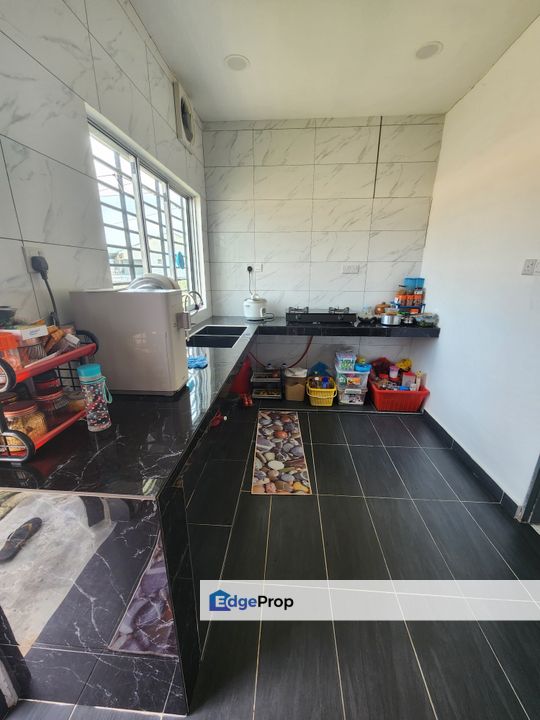 2 storey Partly Furnished Taman Scientex Rawang for rent, Selangor, Rawang