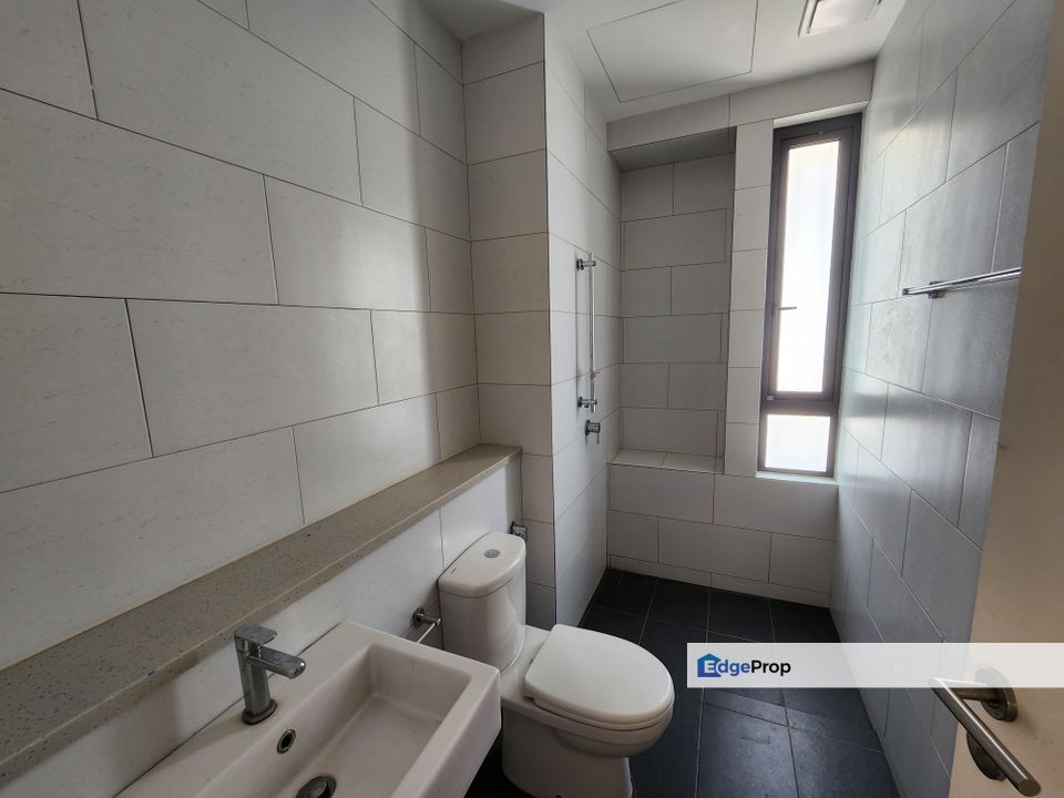 Partly Furnished 3 storey Tamansari Amaryllis Rawang for Rent, Selangor, Rawang