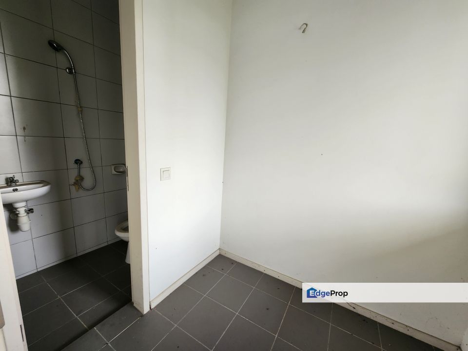 Partly Furnished 3 storey Tamansari Amaryllis Rawang for Rent, Selangor, Rawang