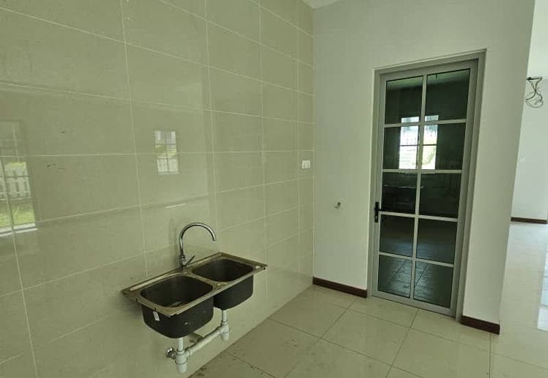 Charming Essex, Setia Eco Templer