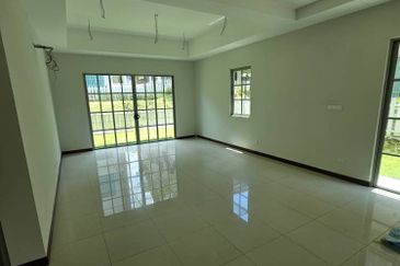 Charming Essex, Setia Eco Templer