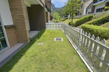 Charming Essex, Setia Eco Templer