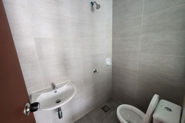 Charming Essex, Setia Eco Templer