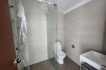 Charming Essex, Setia Eco Templer